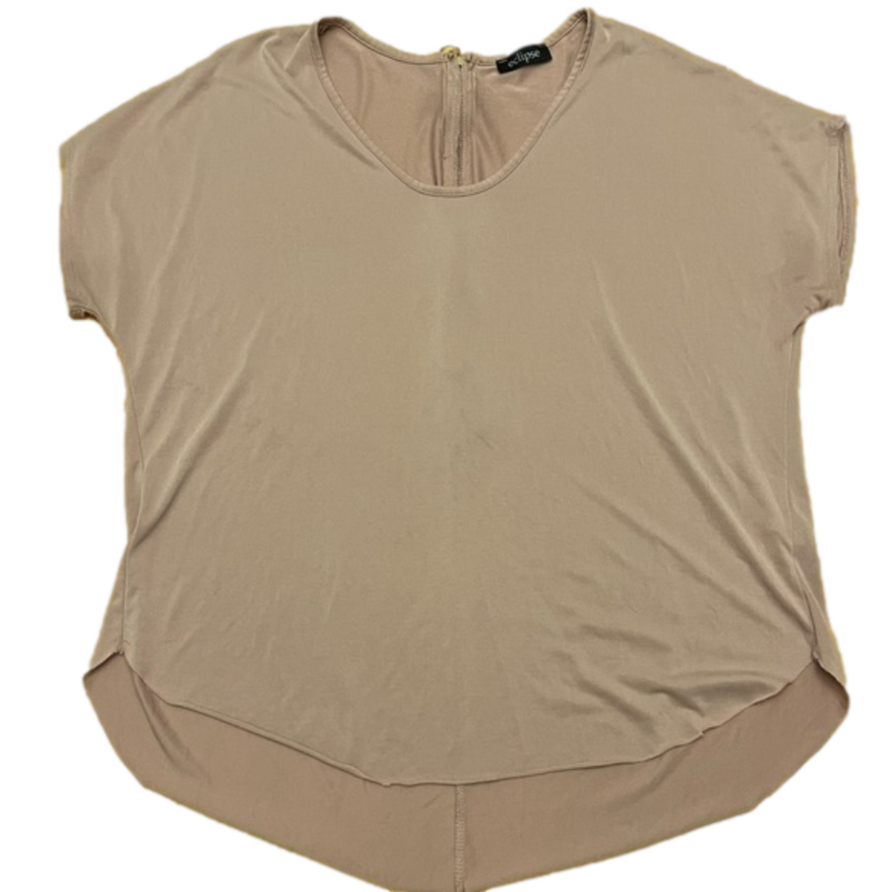 Dynamite short sleeve tee with zipper back and raw hem